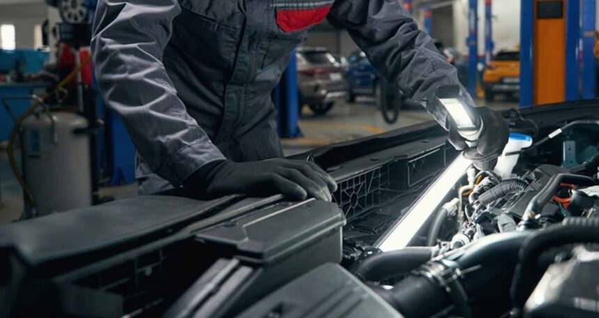 Sürüş çözümleri uzmanı Anam Barkan, arabaları 300.000 KM’ye gelmeden mahvedebilecek en yaygın hatayı açıkladı
