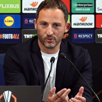 tedesco-mourinhonun-izlerini-siliyor-sadece-64-dakika-calistirdi-hRC44zQg.jpg Tedesco, Mourinho’nun izlerini siliyor! Sadece 64 dakika çalıştırdı