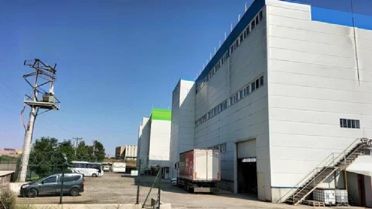 Yangında fabrikası küle dönen kozmetik devi iflasın eşiğinde