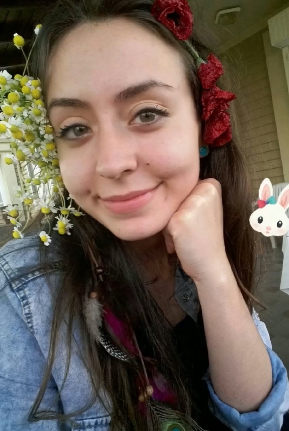 Beyoğlu’nda Şehir Plancısı kadın fırtınada devrilen tabelanın altında kaldı; yaşam mücadelesi veriyor