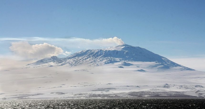 Bu dağ günde 6 bin dolarlık altın saçıyor ama kimse yaklaşamıyor