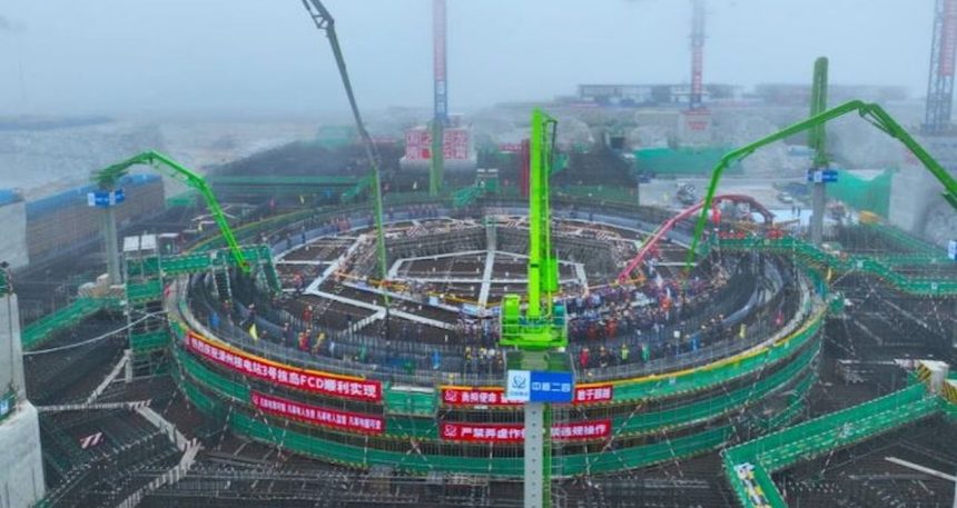 dunyanin-en-buyuk-nukleer-tesisinde-faaliyete-gecti-yilda-60-milyar-kwh-elektrik-uretecek-KAqOAccO.jpg Dünyanın en büyük nükleer tesisinde faaliyete geçti! Yılda 60 milyar kWh elektrik üretecek