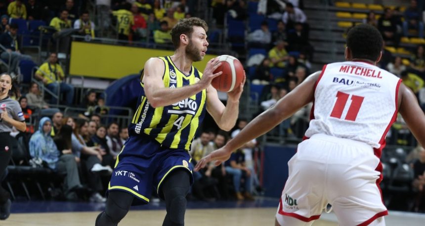 Fenerbahçe Beko evinde Bahçeşehir Koleji’ni farklı yendi