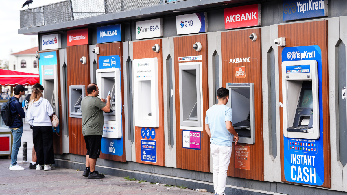 Her köşe başında şubesi bulunan 3 banka birleşiyor: Artık tek banka olacaklar