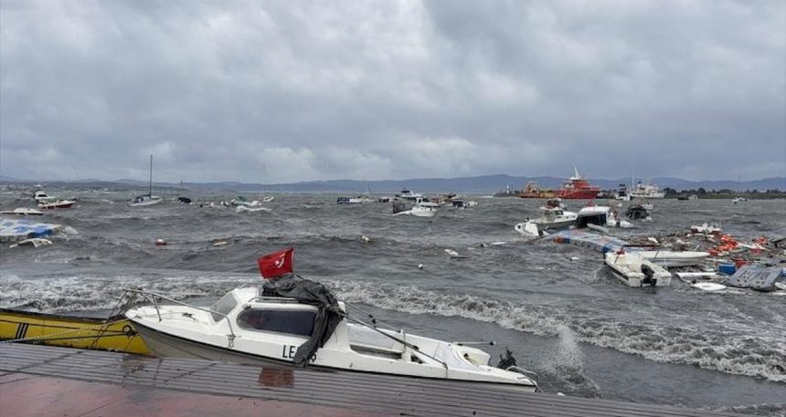 istanbul-valiligi-lodos-bilancosunu-acikladi-fn2uaS8O.jpg İstanbul Valiliği lodos bilançosunu açıkladı