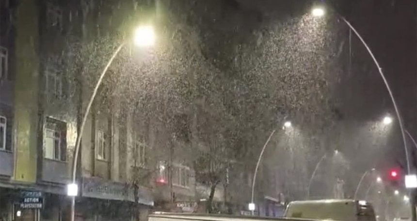 İstanbul’un bu ilçelerinde kar yağışı başladı