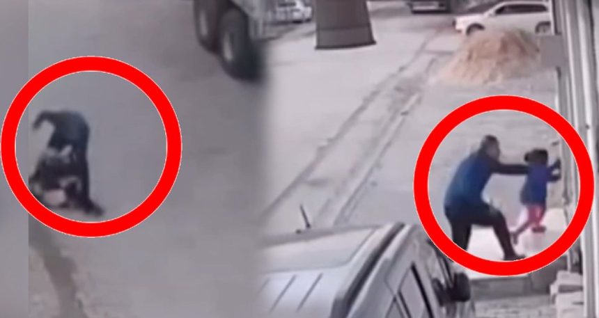 kucaginda-bebek-olan-kadini-ve-cocugu-dovdu-tZ9mKbHf.jpg Kucağında bebek olan kadını ve çocuğu dövdü!