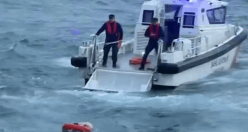 maltepede-denize-giren-genc-felaketi-yasadi-vDXEnmNY.jpg Maltepe’de denize giren genç felaketi yaşadı