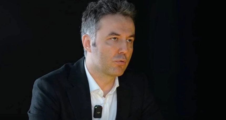 Mehmet Akif Ersoy’dan dehşete düşüren itiraflar: ‘Karıma münasebetsiz mesajlar attı’