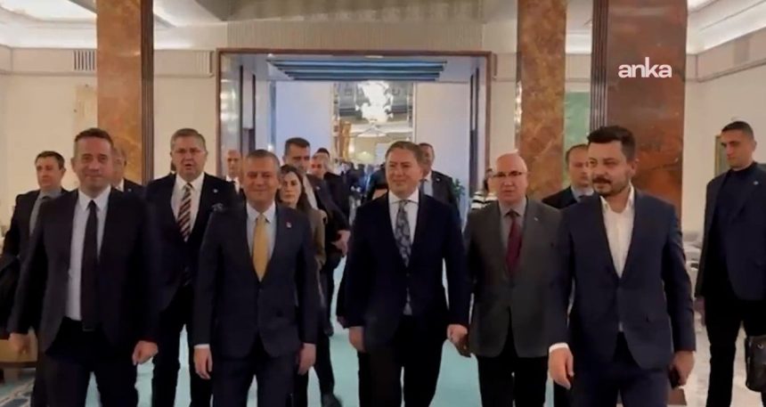 Özgür Özel’den TBMM’de ziyaret