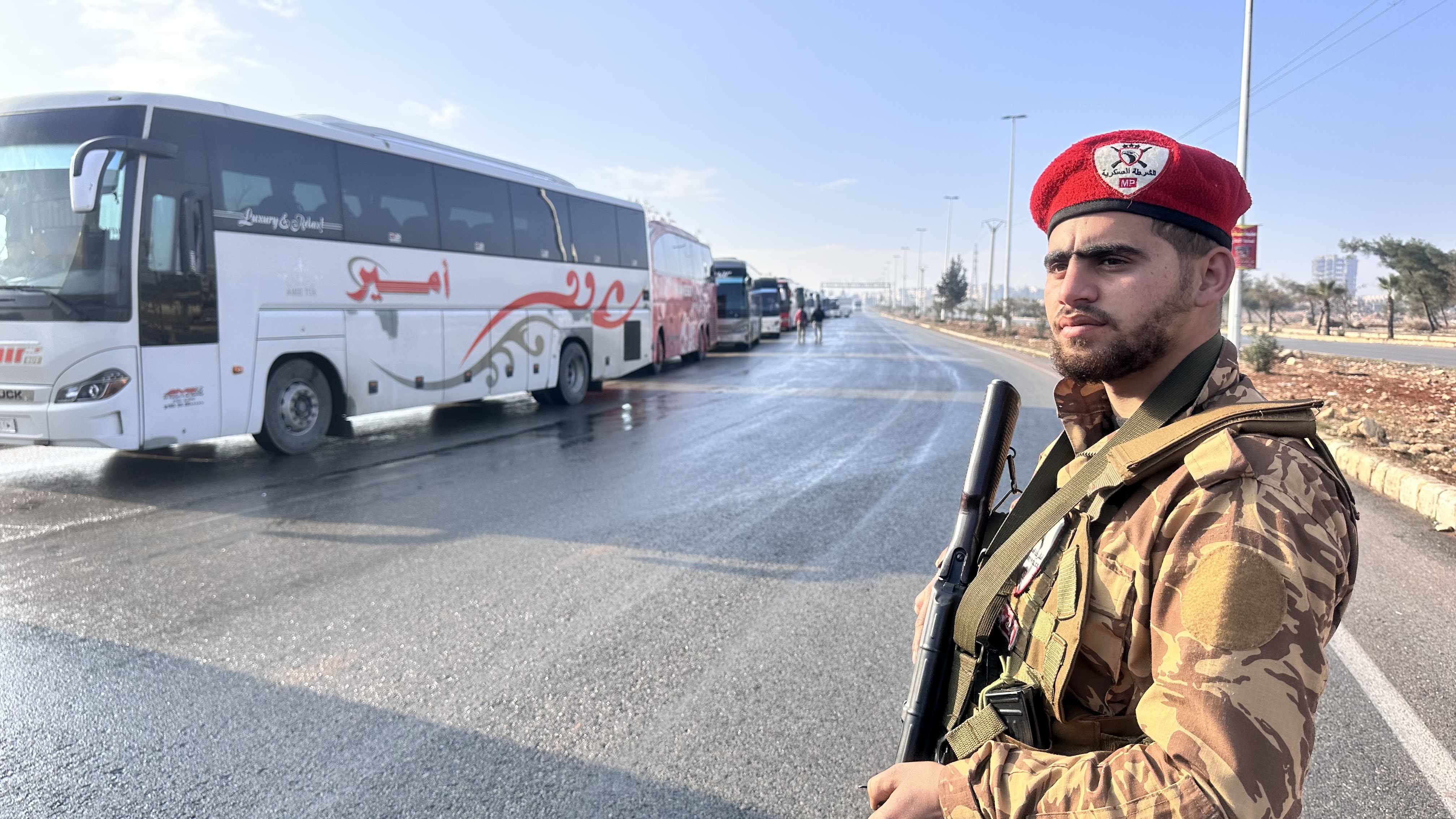 SDG'liler bu otobüslerle tahliye edilecek 3 SDG'liler bu otobüslerle tahliye edilecek