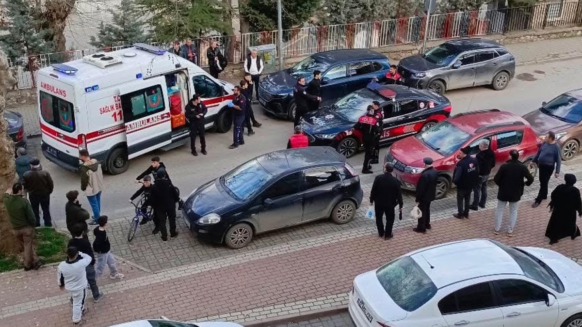 Sokak ortasında dehşet: Pas vermediği için bıçaklandı