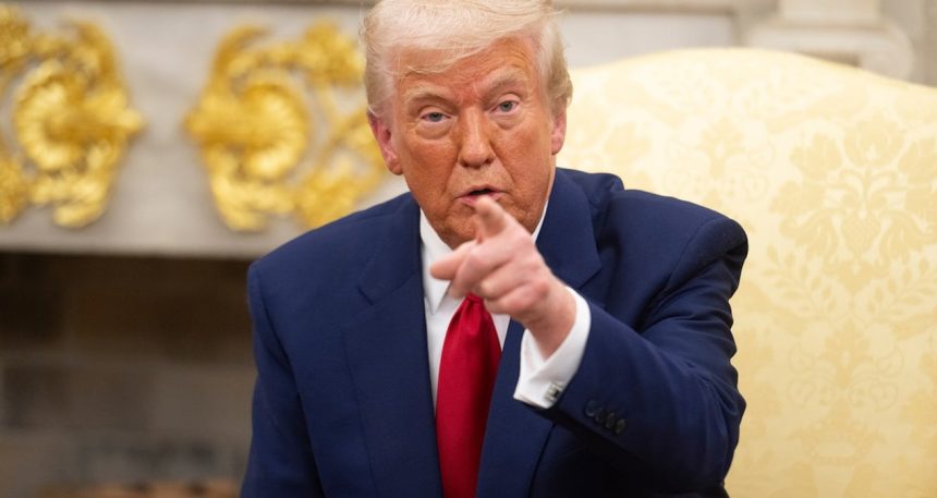 trump-venezuela-abdye-50-milyon-varil-petrol-verecek-rRIu9cRx.jpg Trump: Venezuela, ABD’ye 50 milyon varil petrol verecek