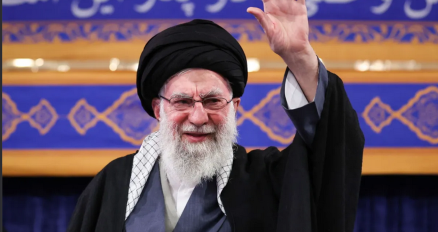 trumpin-gozunu-diktigi-hamaneyin-moskovoya-kacma-plani-QqPD1Pak.jpg Trump’ın gözünü diktiği Hamaney’in Moskovo’ya kaçma planı