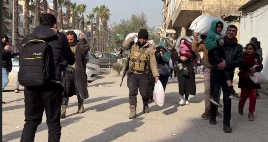 ypgnin-kolu-sdg-halepte-cevrildi-suriye-ordusu-tum-bolgeyi-muharabe-alani-ilan-etti-4LJvZVnV.jpg YPG’nin kolu SDG, Halep’te çevrildi: Suriye ordusu tüm bölgeyi muharabe alanı ilan etti